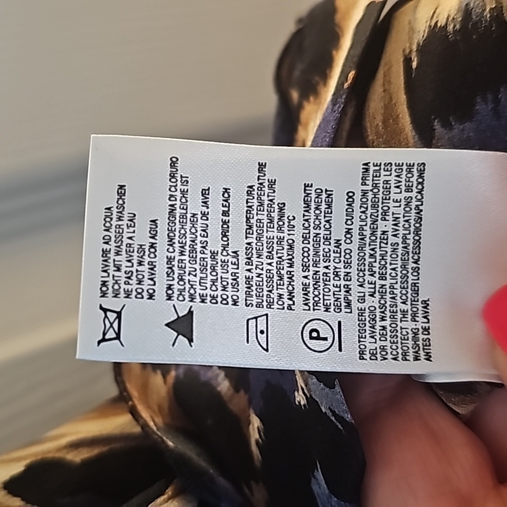 Blumarine Leopard Print Silk Shirt Size 42 - Picture 5 of 7